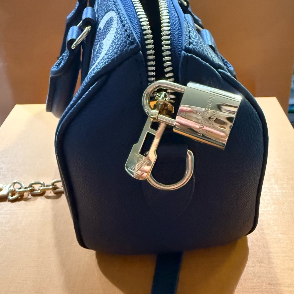 Louis Vuitton Blue and White Satchel with Iconic Monogram - Picture 8 of 10